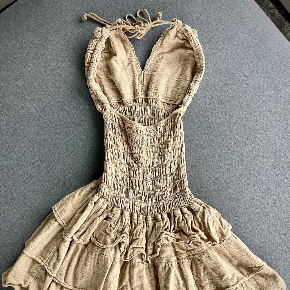 BRAND NEW Super Cute Summer Halter Dress Beige XS/S - Picture 5 of 8